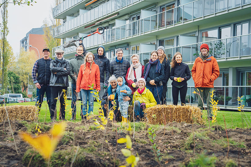 plantation participative d'une microforêt à Gand